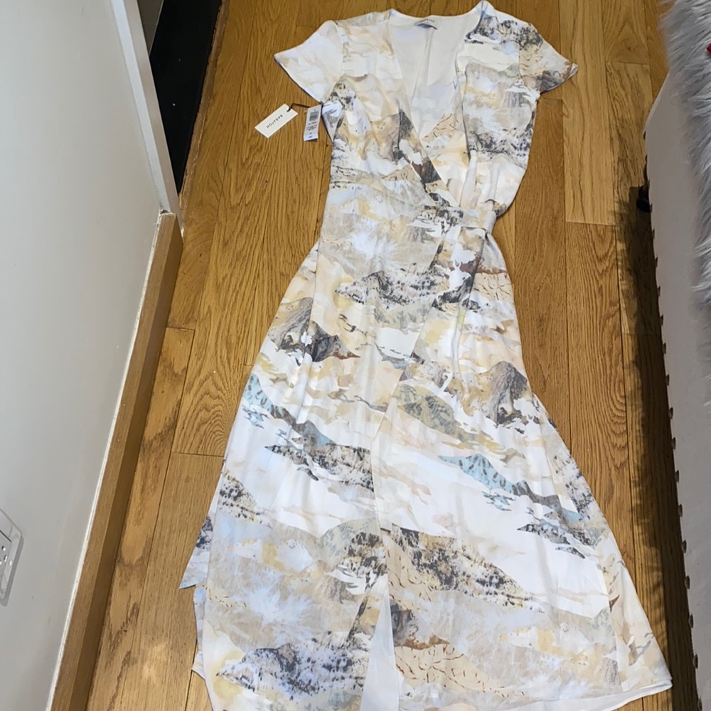 Aritzia Babaton Slit Wrap Dress